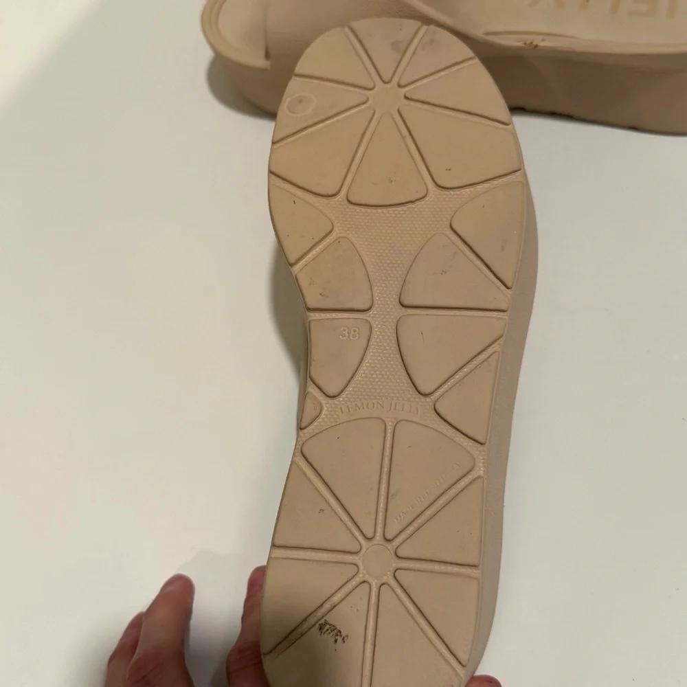 Platform Slide Sandals in Beige - Le Bon Jelly